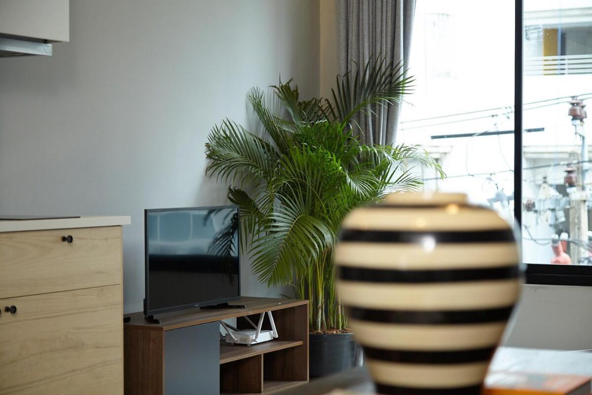 Spacious Duplex 2 Bedroom Max 6 Guests - 3 Min Walk To Bts Nana Bangkok