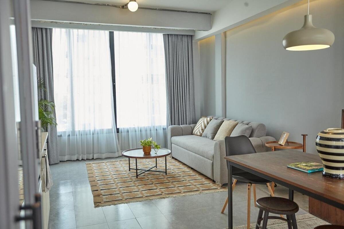 Spacious Duplex 2 Bedroom Max 6 Guests - 3 Min Walk To Bts Nana * Bangkok