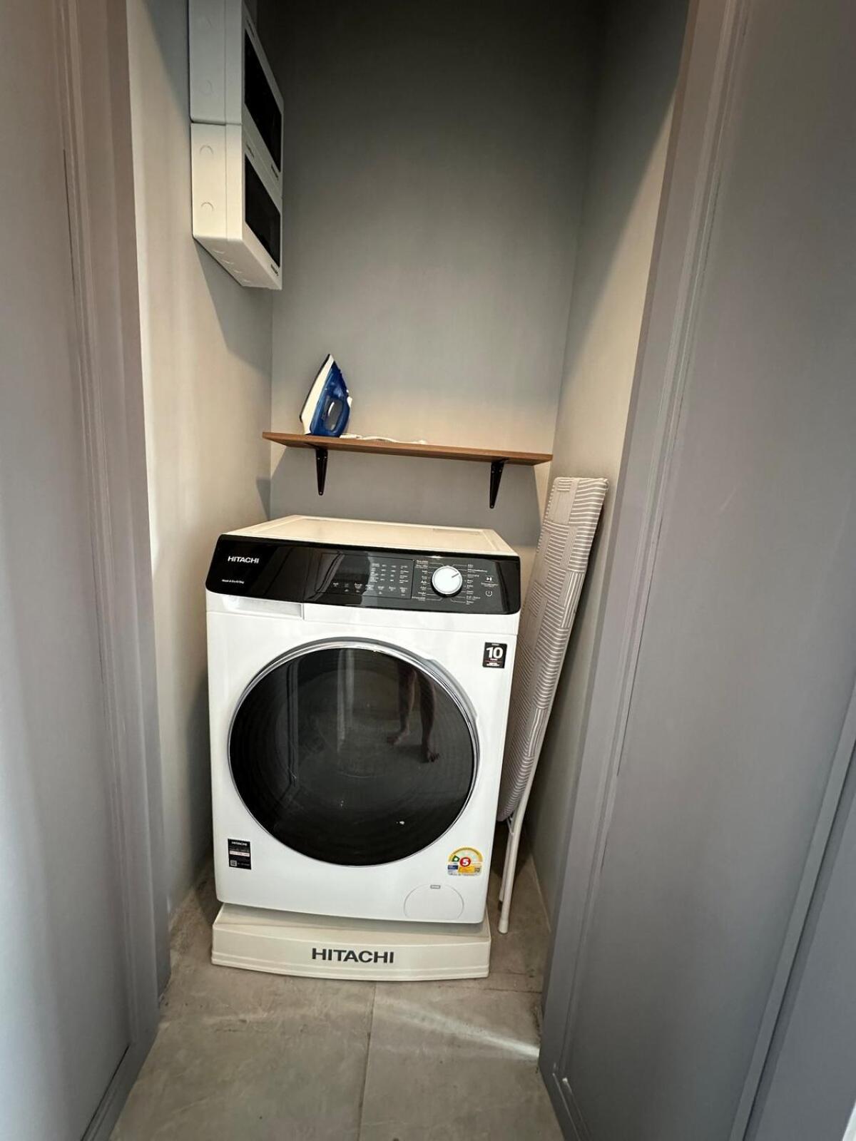 Spacious Duplex 2 Bedroom Max 6 Guests - 3 Min Walk To Bts Nana * Bangkok